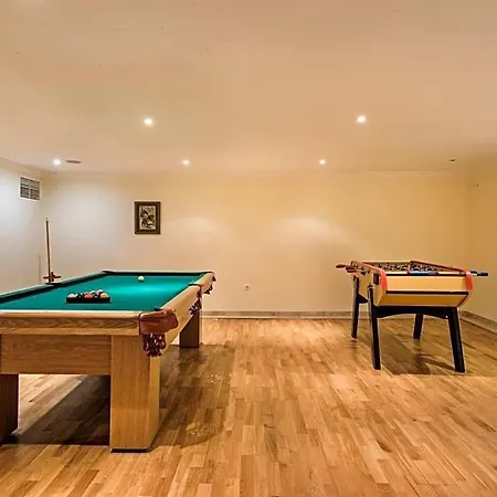 Sleeps 8 Pool Air Con Вале-до-Лобо