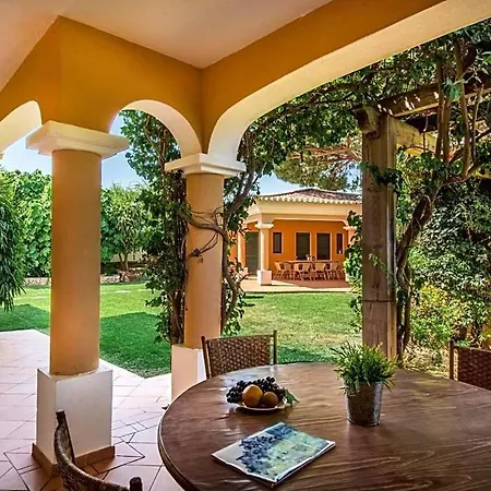 Villa Sleeps 8 Pool Air Con Vale do Lobo
