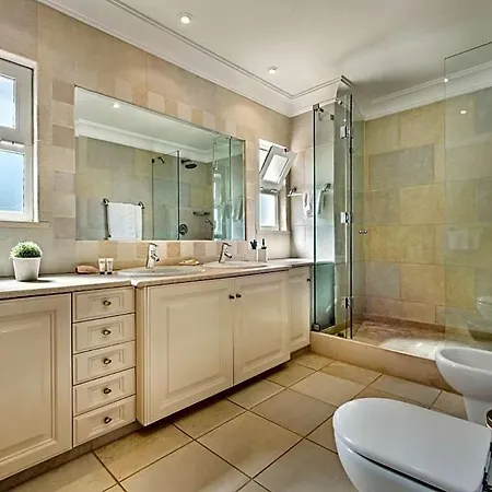 Βίλα Sleeps 8 Pool Air Con Vale do Lobo